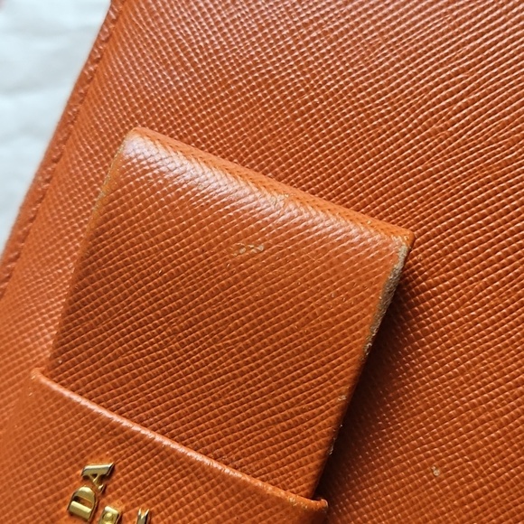 SET OF 2! Beautiful Prada Bow Wallets GUC Authentic in Pink and Orange - Picture 12 of 15
